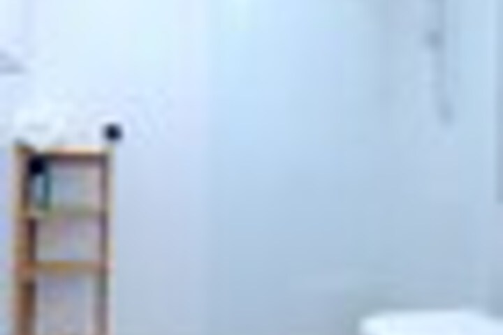 Room 47 of 66