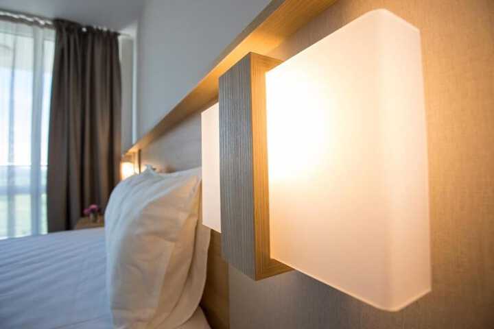 Room 15 of 100