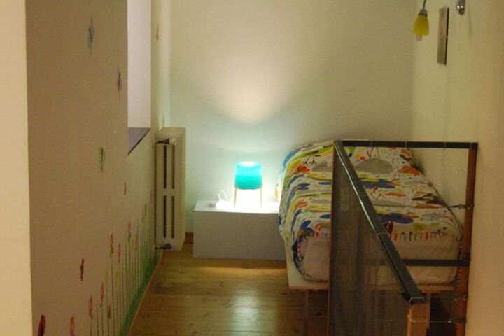 Room 17 of 27