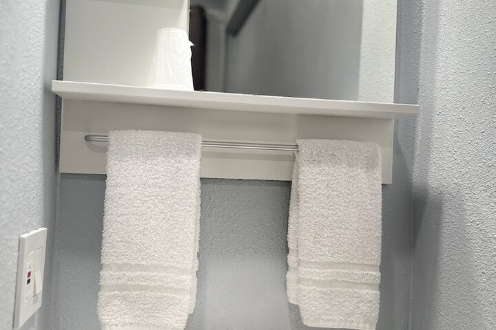 Deluxe Double Bed Shared Bathroom (3 of 20)