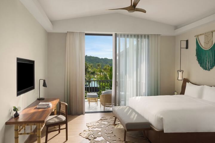 Room 21 of 118