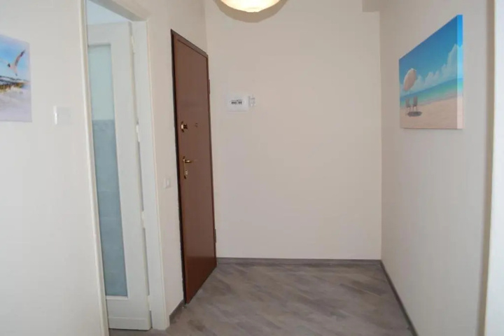 Room 7 of 15