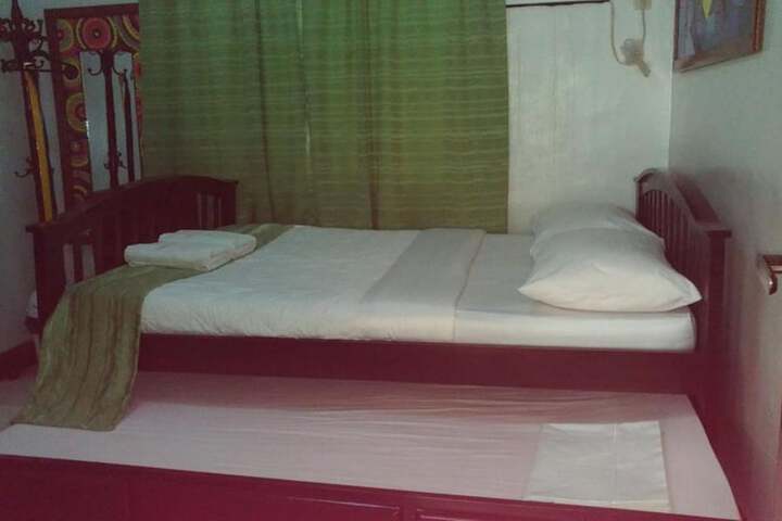 Room 3 of 12