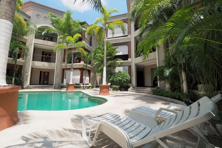 Macaws Ocean Club