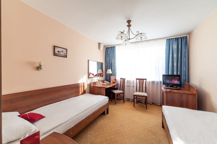 Room 9 of 49