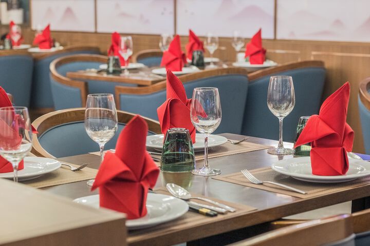 Dining 107 of 158