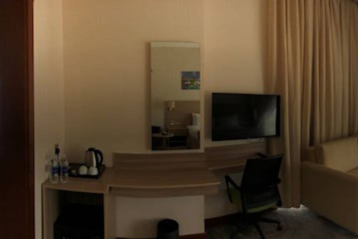 Room 20 of 76