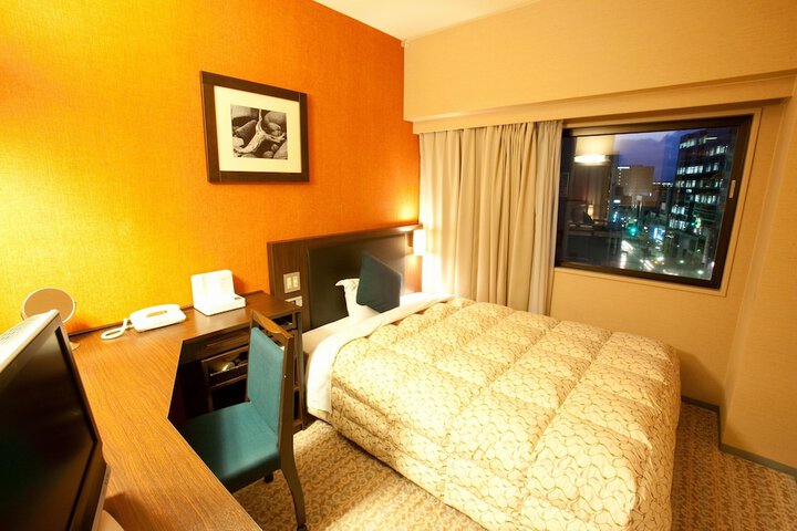Room 6 of 57
