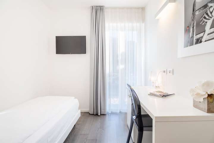 Room 20 of 85