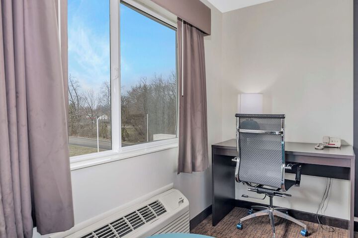 Queen Bed Accessible (2 of 22)
