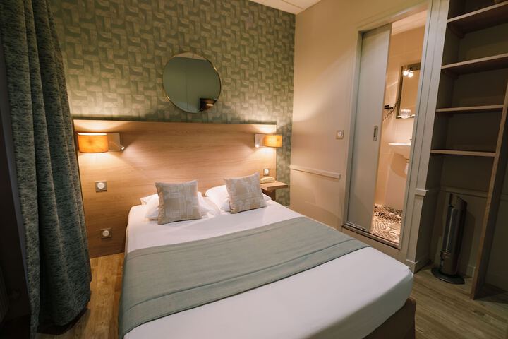 Room 14 of 43