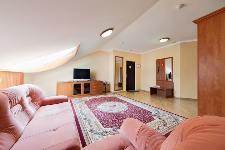 Room 13 of 46