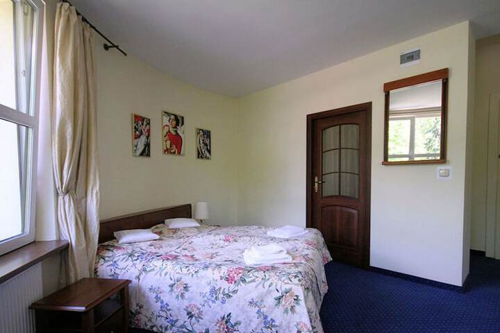 Room 20 of 40