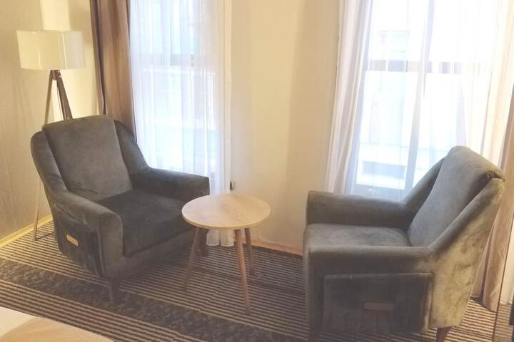 Room 18 of 32