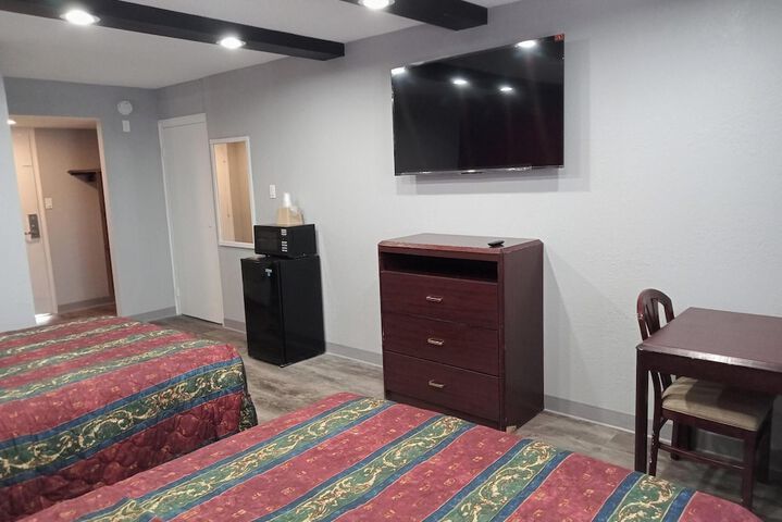 Room 13 of 44