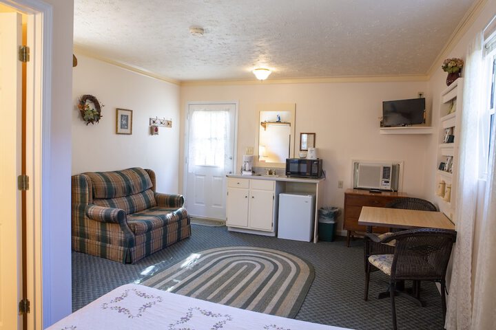 Room 118 of 136