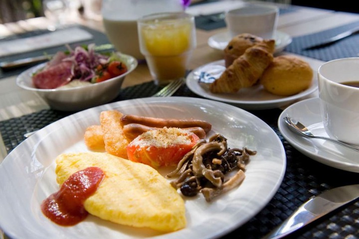 Breakfast/Coffee Service 44 of 57