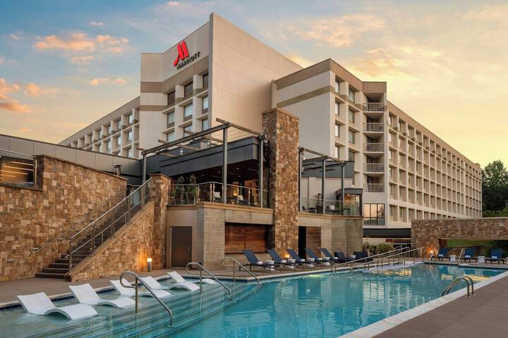 Hotel 67 of 71