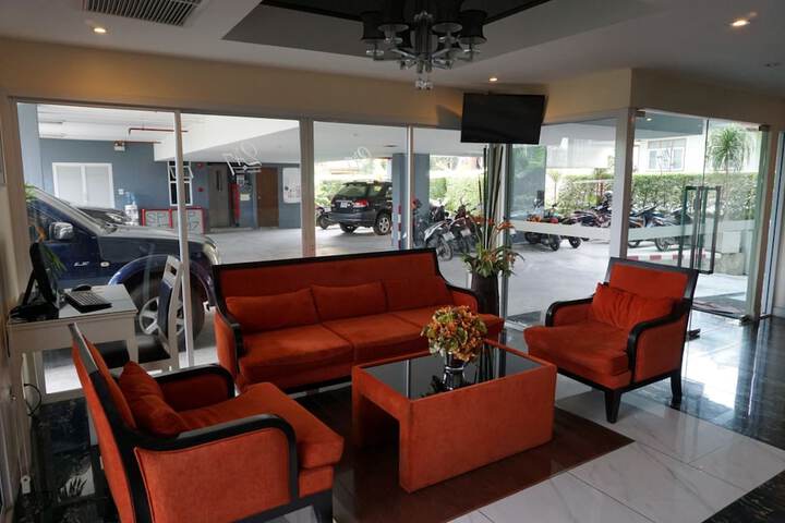 Guest Lobby