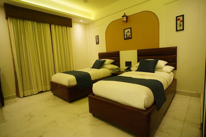 Room 15 of 111