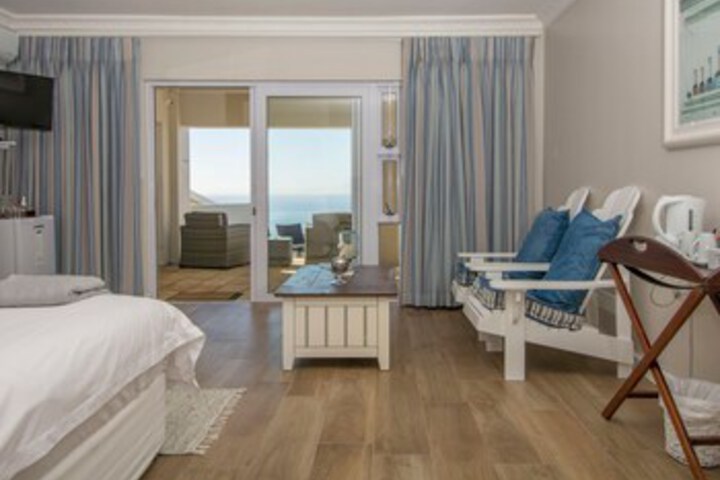 Room 15 of 25
