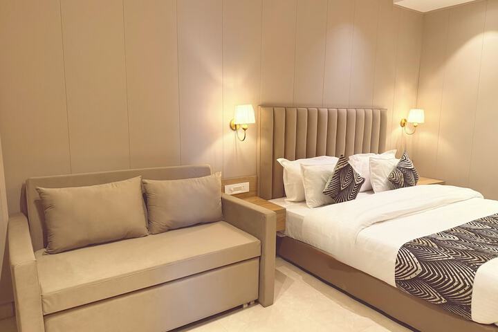 Room 18 of 30