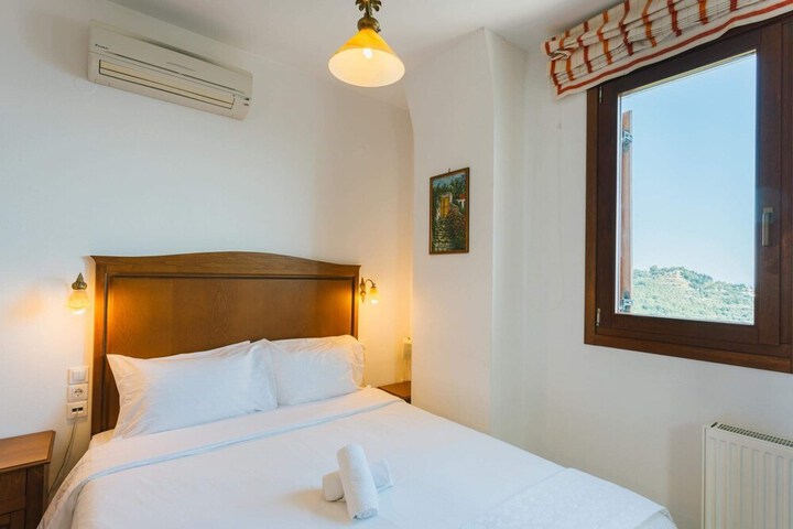Room 19 of 46