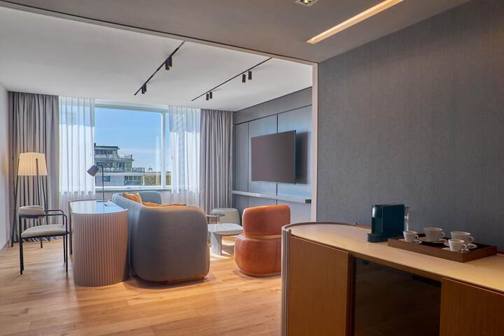Room 32 of 116