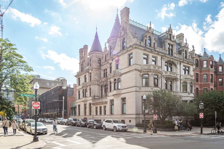 Back Bay Apartments Near Fenway Park in Boston, MA