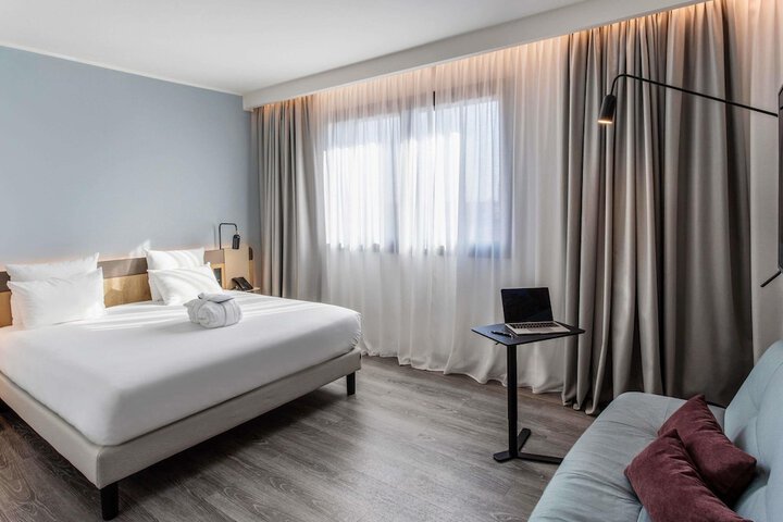 Hotel 96 of 96