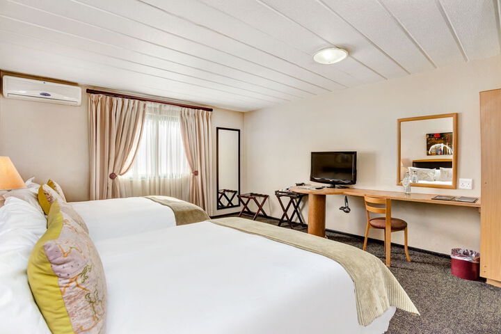 Room 6 of 21