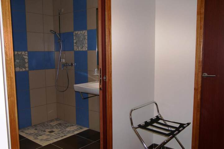 Room 19 of 43