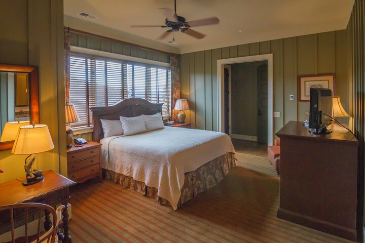 Room 12 of 86