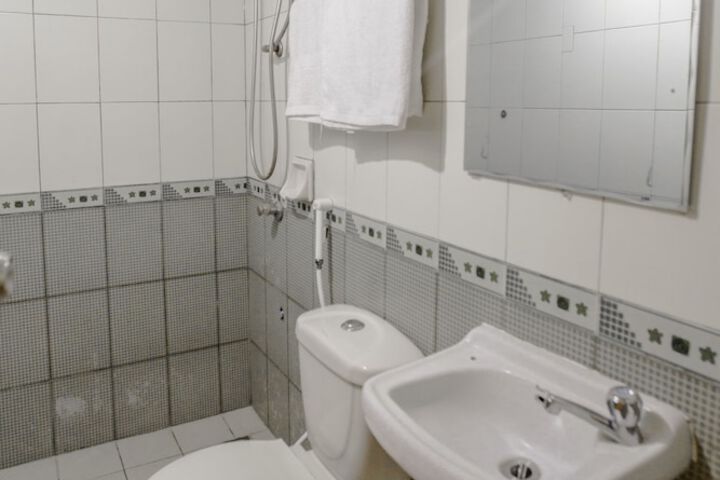 Room 37 of 43
