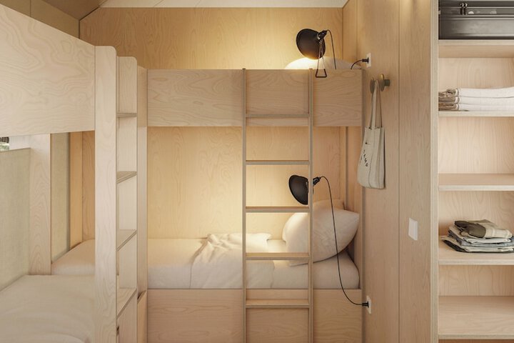 Room 17 of 36