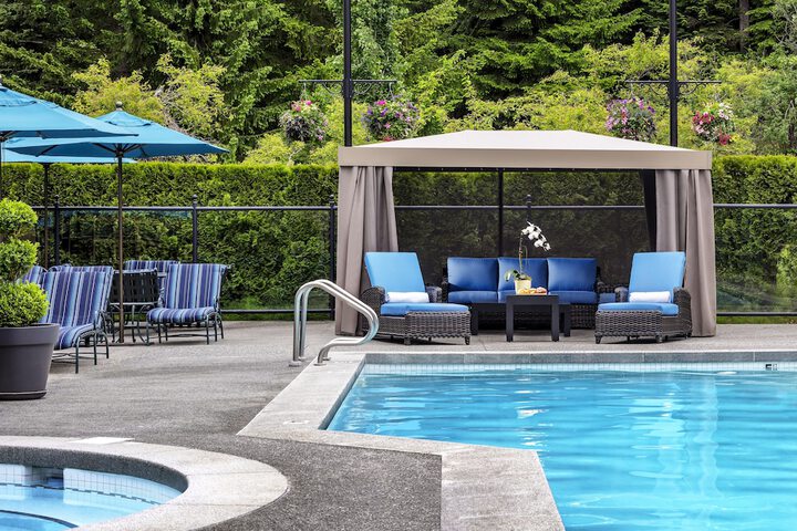 Pool Hotel
