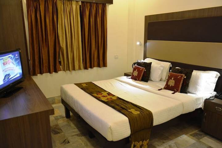 Room 8 of 56