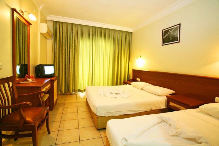Room 7 of 41
