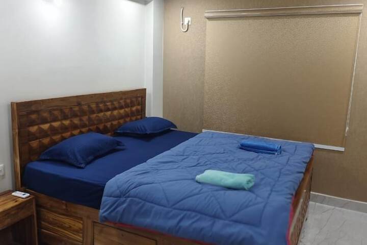 Room 3 of 13