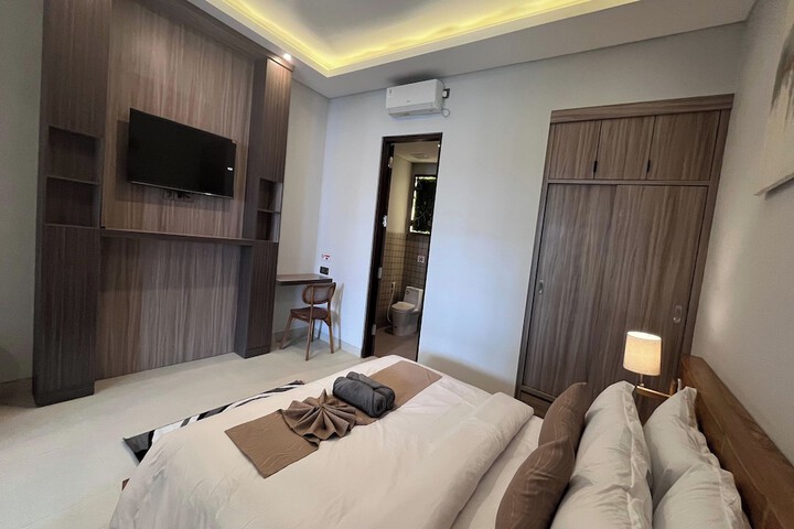 Room 17 of 86