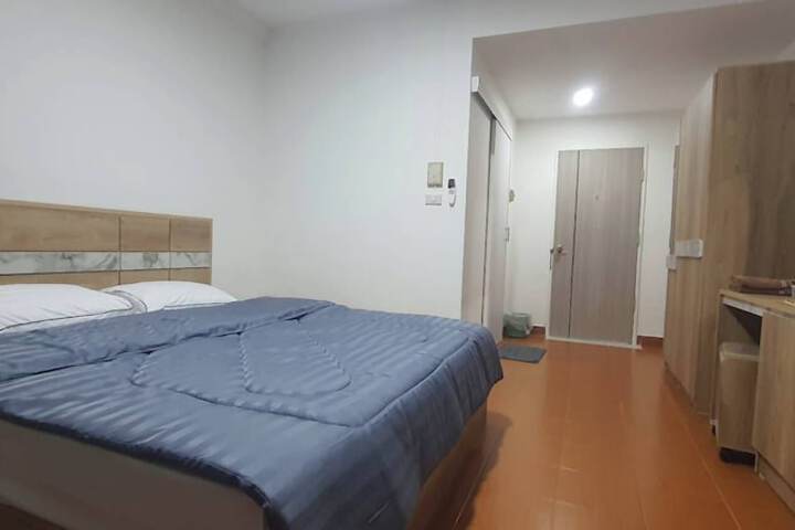 Room 25 of 56