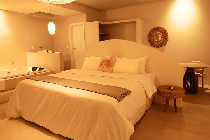 Room 22 of 53