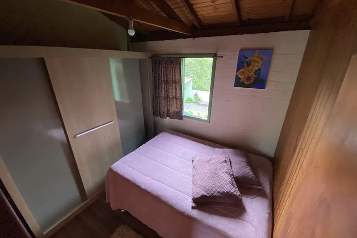 Room 5 of 14