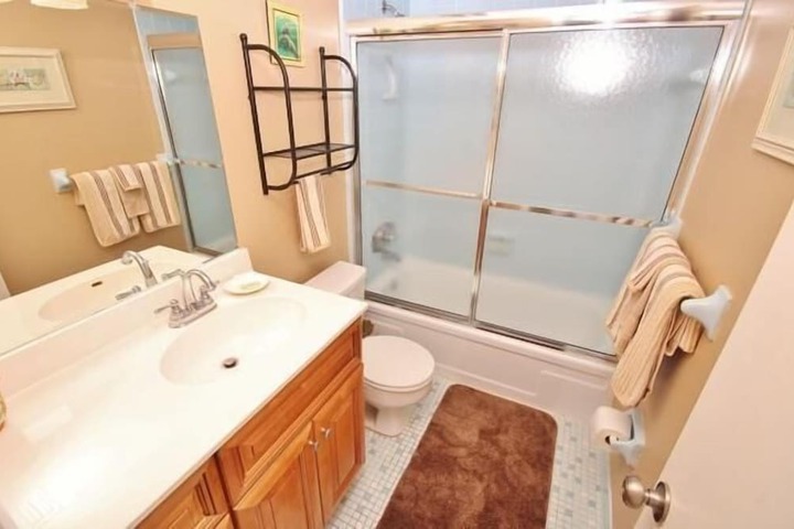 Room 183 of 264