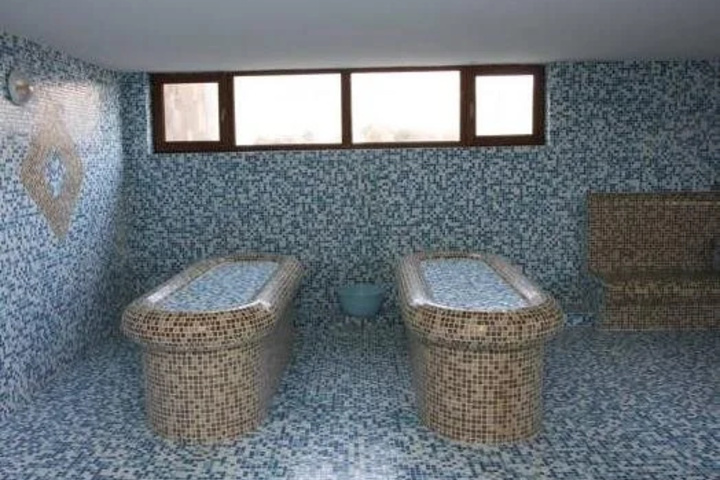 Spa 11 of 25