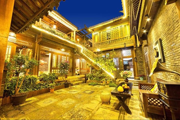 Lijiang Yunman Inn