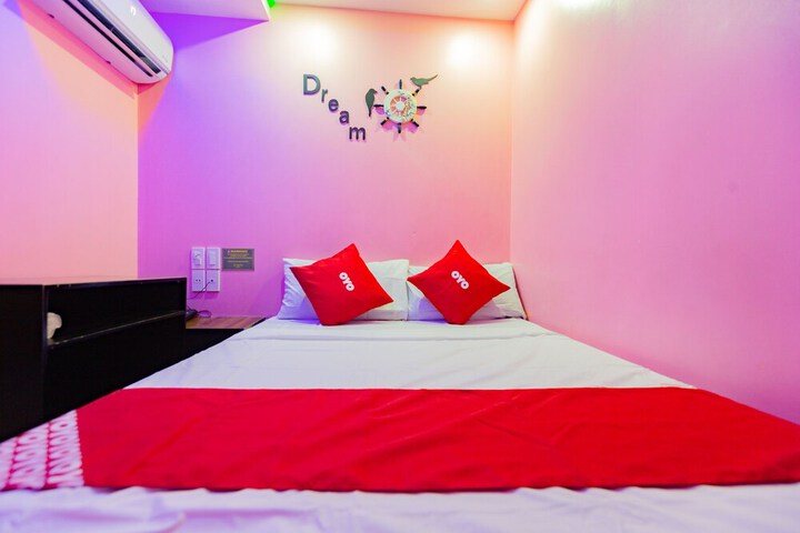 Room 15 of 23