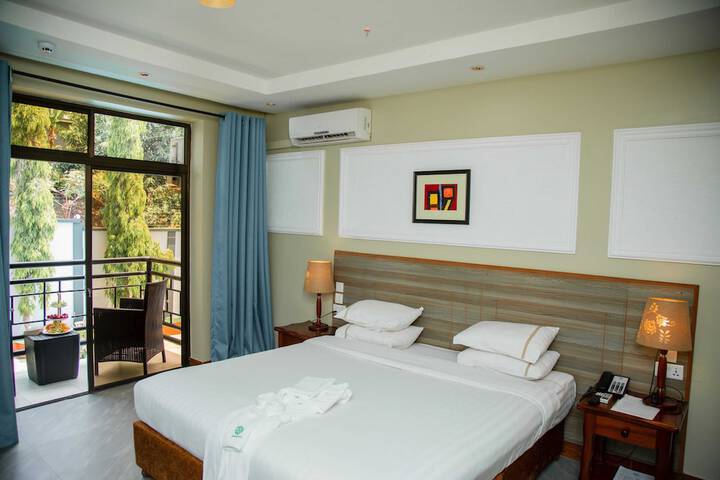Room 53 of 121