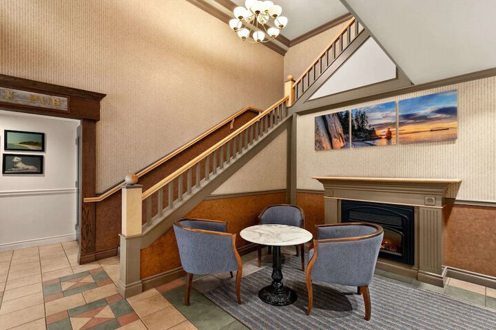Hotel Interior 4 of 26
