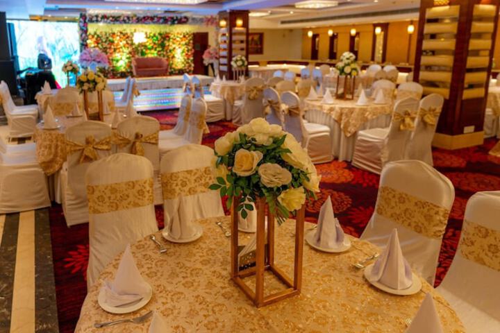 Ballroom/Hall 50 of 74